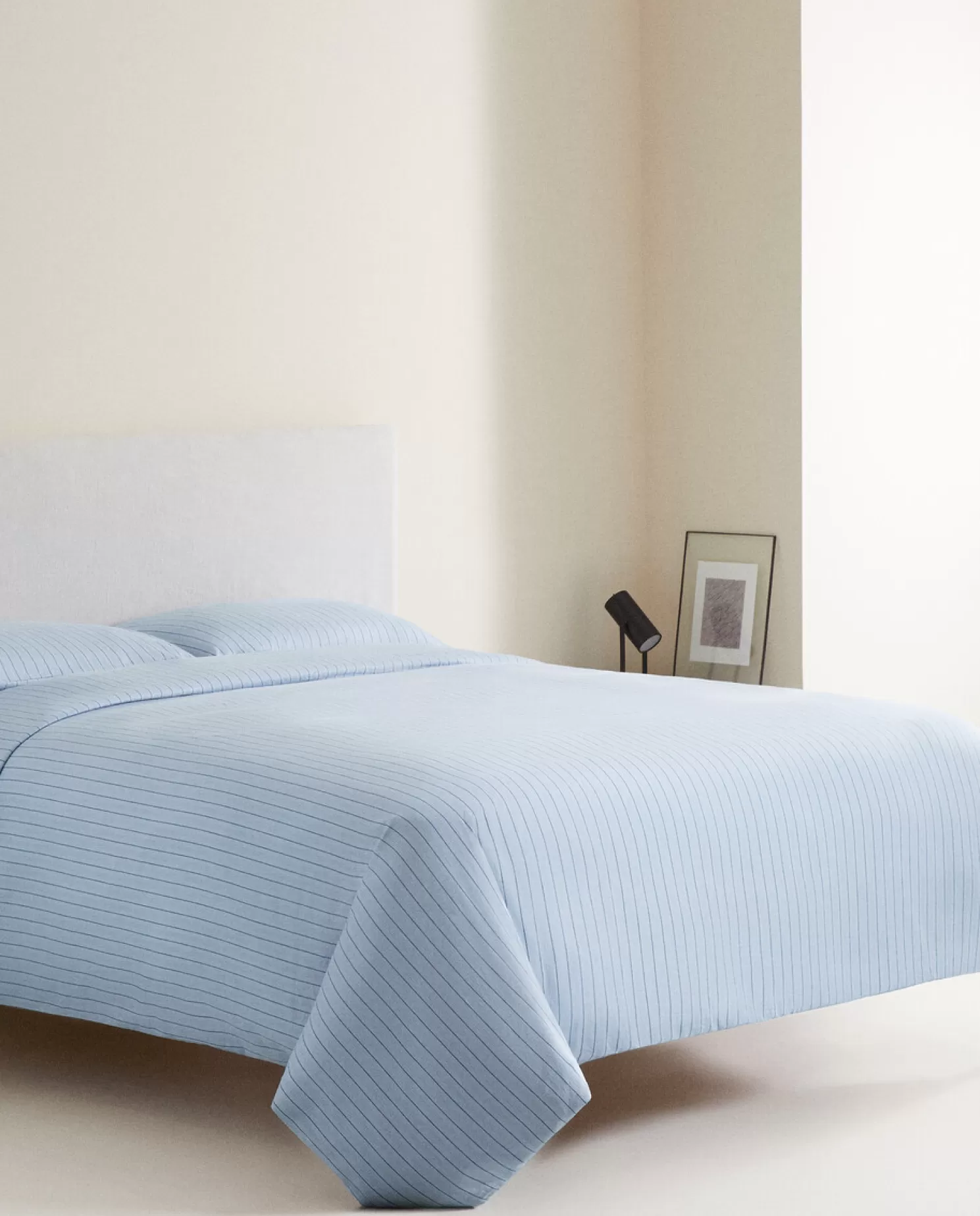 ZARA Home Capas De Edredao<(300 Fios) Capa De Edredon De Cetim Lavado Listrado
