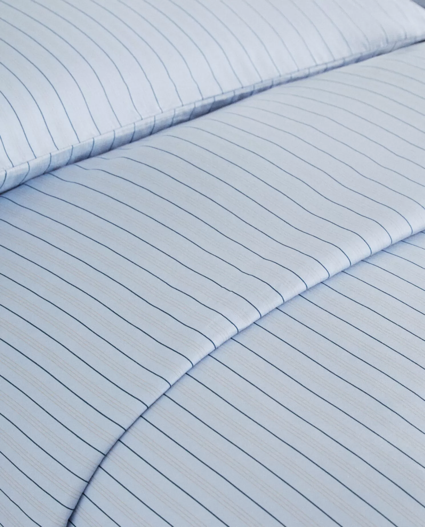 ZARA Home Capas De Edredao<(300 Fios) Capa De Edredon De Cetim Lavado Listrado