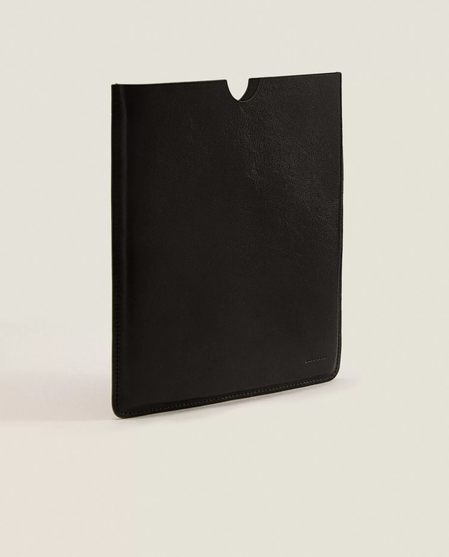 ZARA Home Bolsas E Bolsas De Higiene<Capa De Couro Para Computador Ou Tablet