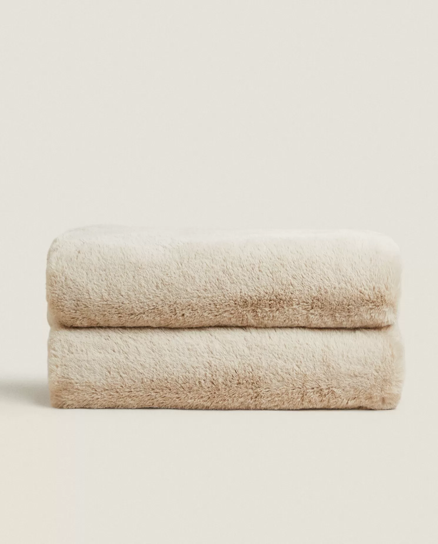 ZARA Home Cobertores<Cobertor De Pele Sintetica Com Textura Dupla