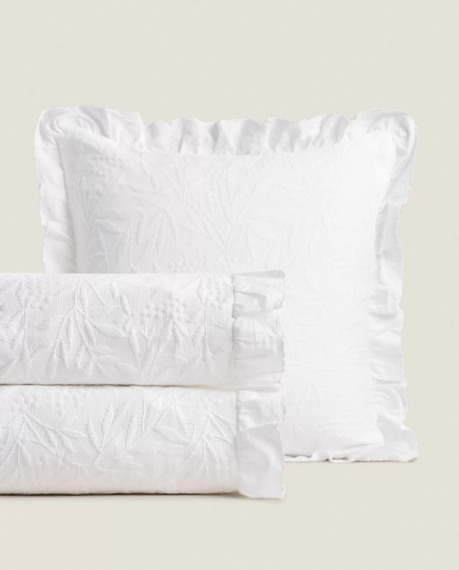 ZARA Home Colchas<Colcha Com Babados