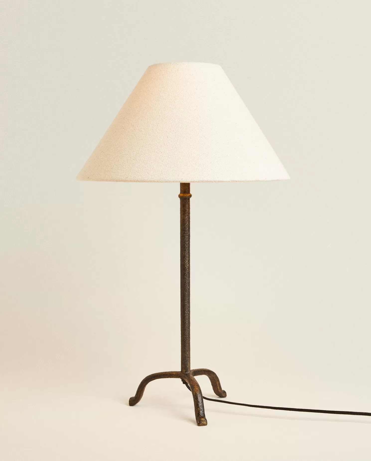 ZARA Home Lampadas E Iluminação<Lampada Com Base De Tripe