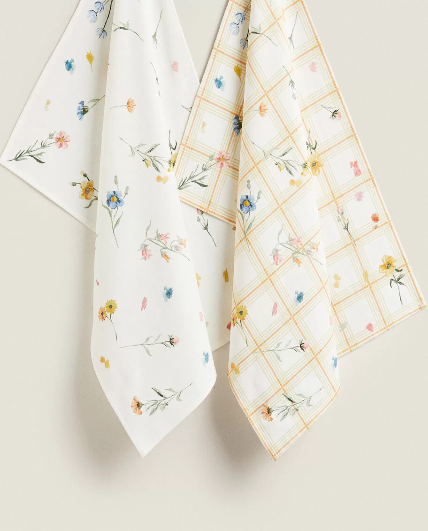 ZARA Home Toalhas De Cozinha, Aventais E Bolsas<Toalha De Cozinha De Algodao Com Estampa Floral (Pacote Com 2)